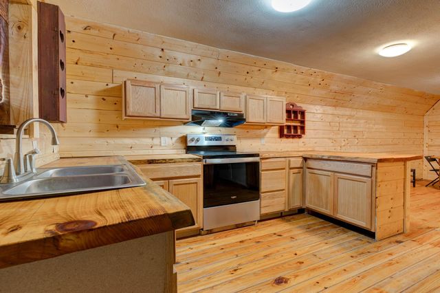 178 Sleepy Hollow Road, Wellington, KY 40387