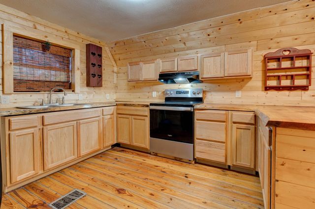 178 Sleepy Hollow Road, Wellington, KY 40387