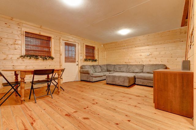 178 Sleepy Hollow Road, Wellington, KY 40387