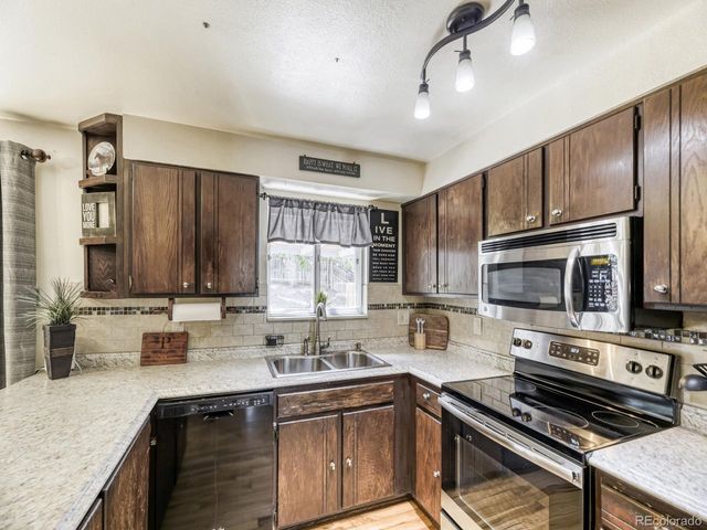 370 Helena Cir, Lone Tree, CO 80124