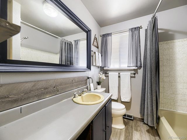 370 Helena Cir, Lone Tree, CO 80124