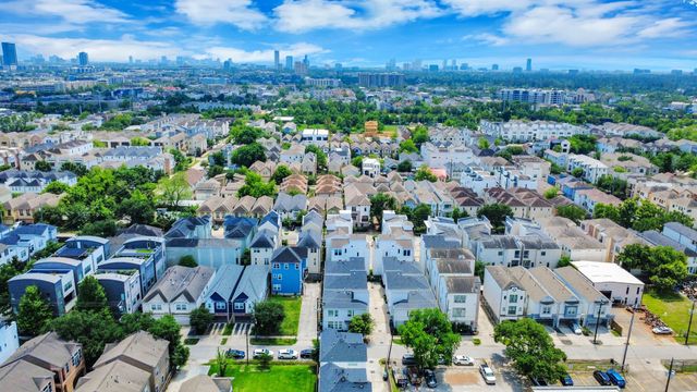 5619 Kansas Street B, Houston, TX 77007