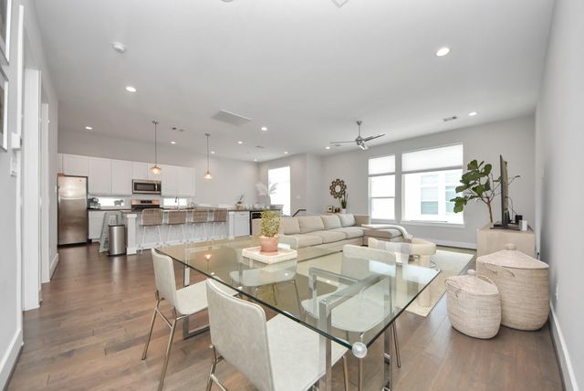 5619 Kansas Street B, Houston, TX 77007