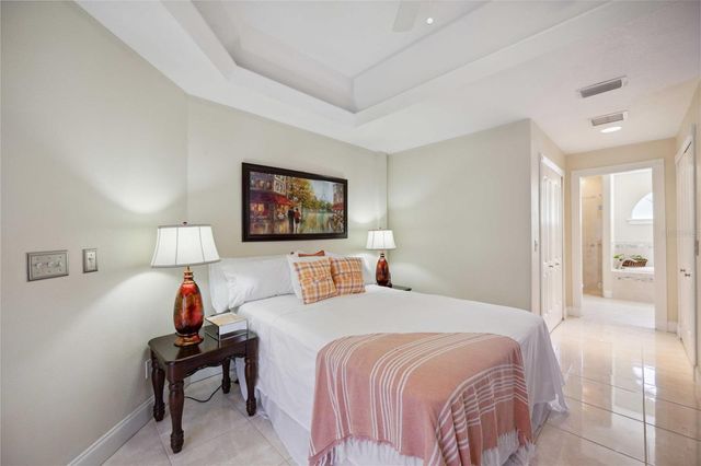 1621 DR MARTIN LUTHER KING WAY, Sarasota, FL 34234