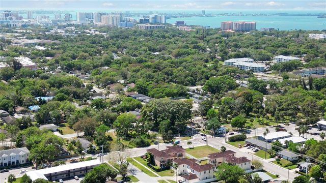 1621 DR MARTIN LUTHER KING WAY, Sarasota, FL 34234