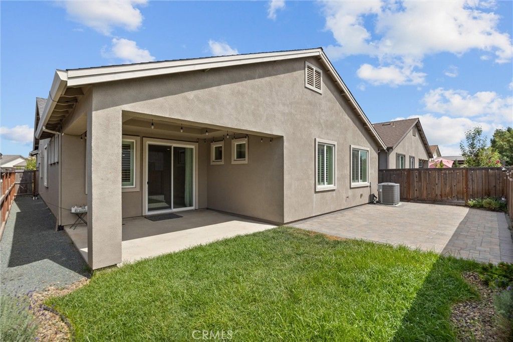 Image 15 of property listing at 439 Eel River Lane, Chico, CA 95973