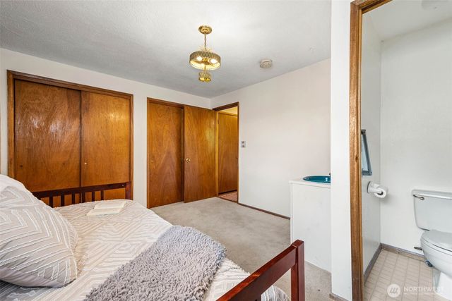1735 E 65th Street, Tacoma, WA 98404