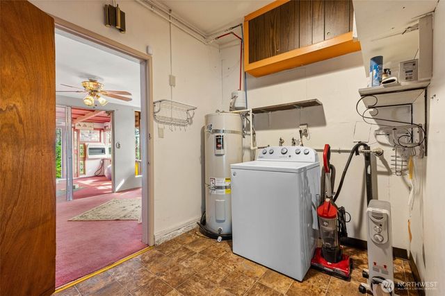 1735 E 65th Street, Tacoma, WA 98404