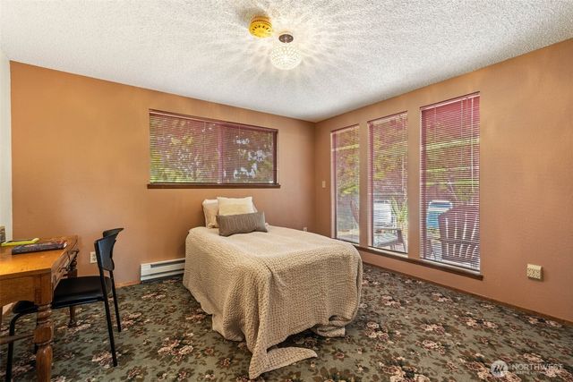 1735 E 65th Street, Tacoma, WA 98404
