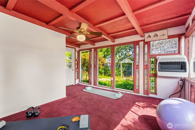 1735 E 65th Street, Tacoma, WA 98404