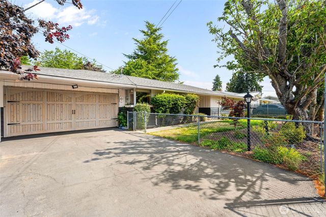 1735 E 65th Street, Tacoma, WA 98404