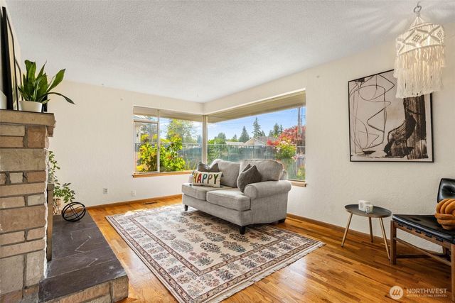 1735 E 65th Street, Tacoma, WA 98404