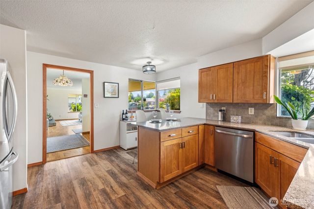 1735 E 65th Street, Tacoma, WA 98404