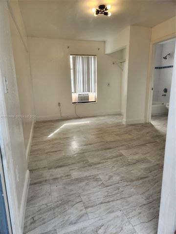 10332 SW 211th St 0, Cutler Bay, FL 33189