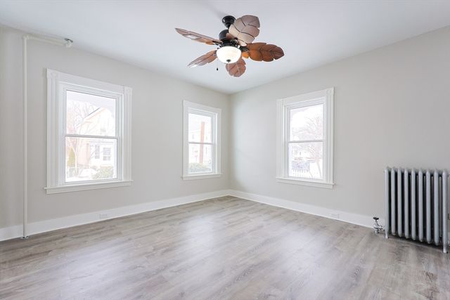 92 Alexander St, Framingham, MA 01702