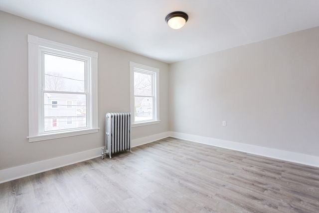 92 Alexander St, Framingham, MA 01702