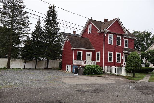 92 Alexander St, Framingham, MA 01702