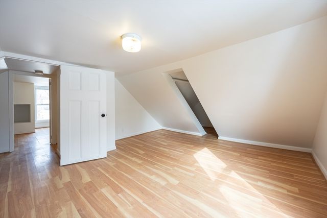 92 Alexander St, Framingham, MA 01702