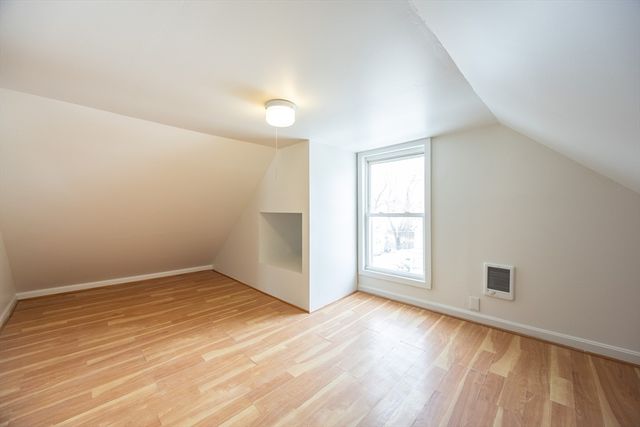 92 Alexander St, Framingham, MA 01702