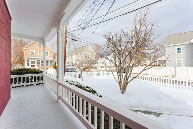 92 Alexander St, Framingham, MA 01702