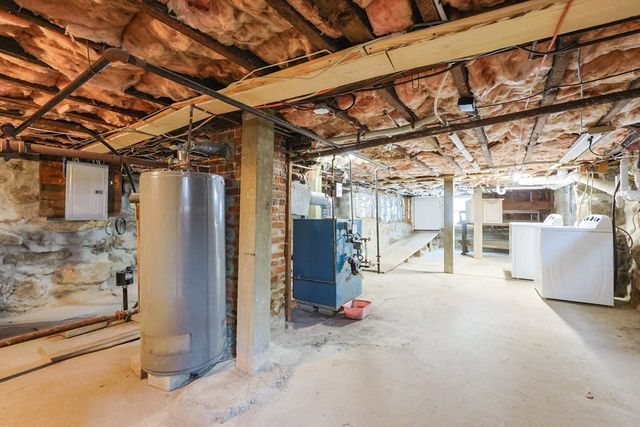 92 Alexander St, Framingham, MA 01702