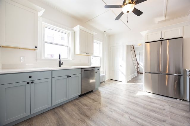 92 Alexander St, Framingham, MA 01702