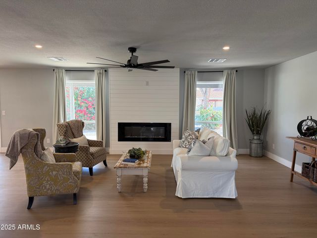 25449 S TRURO Drive, Sun Lakes, AZ 85248