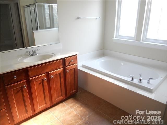 8536 Sagekirk Court, Charlotte, NC 28278