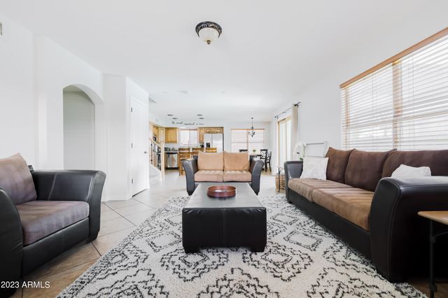 1431 E Century Avenue, Gilbert, AZ 85296