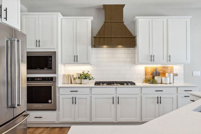 4755 Blake Way, Woodbury, MN 55129