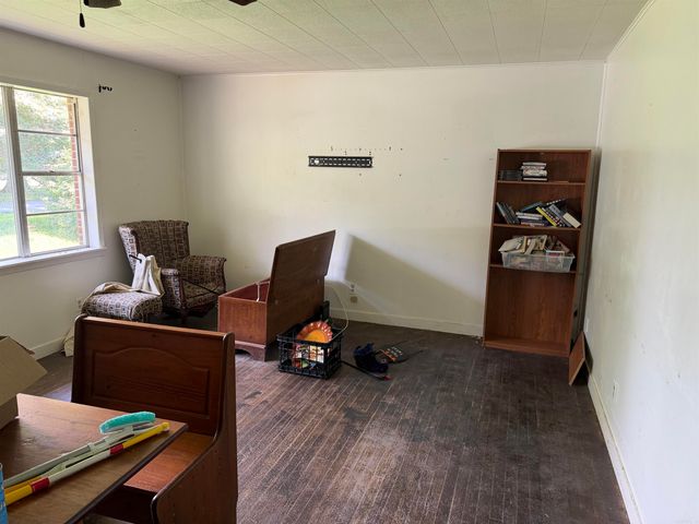 718 W Cross St, Dewitt, AR 72042