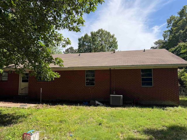 718 W Cross St, Dewitt, AR 72042