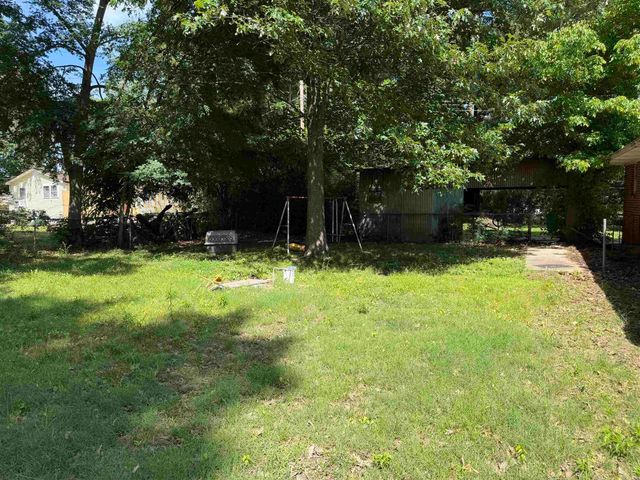718 W Cross St, Dewitt, AR 72042