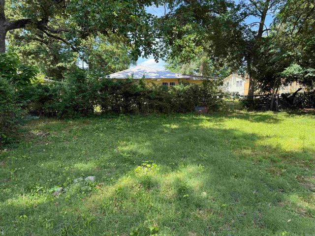 718 W Cross St, Dewitt, AR 72042