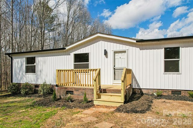 1012 Cherry Tree Court, Bessemer City, NC 28016