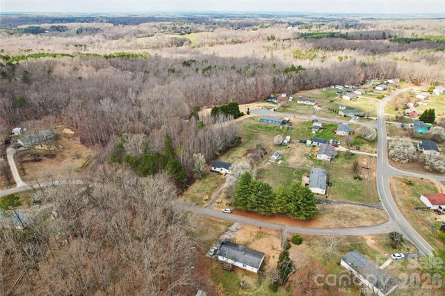 1012 Cherry Tree Court, Bessemer City, NC 28016