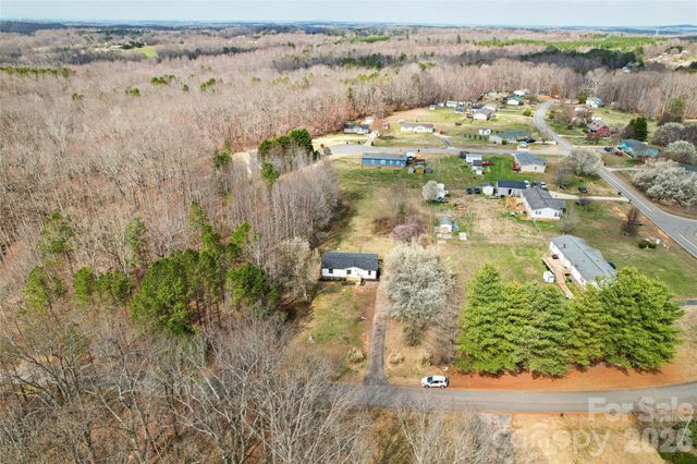 1012 Cherry Tree Court, Bessemer City, NC 28016