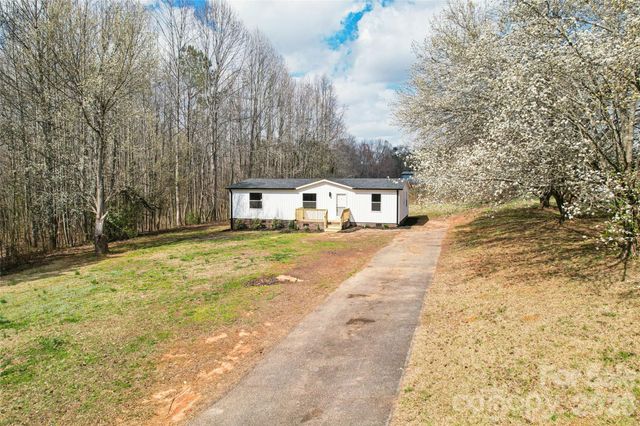 1012 Cherry Tree Court, Bessemer City, NC 28016
