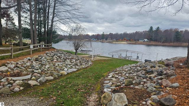 1265 Channel Way, Gladwin, MI 48624