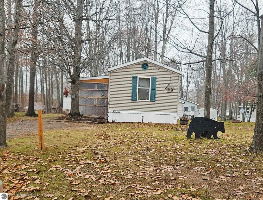 Image 1 of property listing at 1265 Channel Way, Gladwin, MI 48624