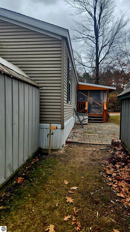 Image 16 of property listing at 1265 Channel Way, Gladwin, MI 48624