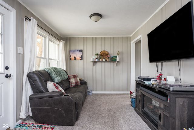 98 East Street, Danville, IN 46122