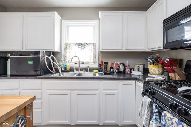 98 East Street, Danville, IN 46122