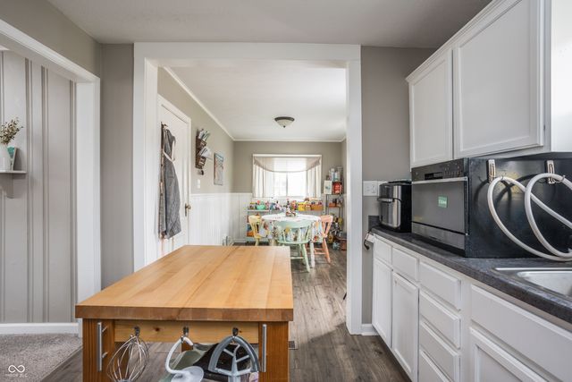 98 East Street, Danville, IN 46122