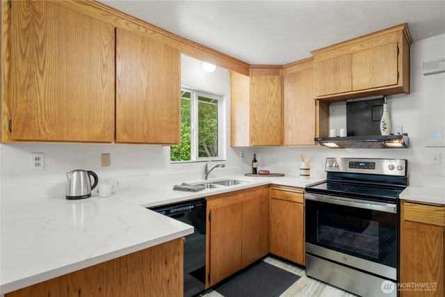 8811 187th Street NE, Bothell, WA 98011