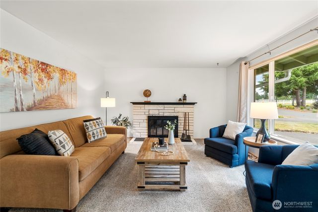 8811 187th Street NE, Bothell, WA 98011