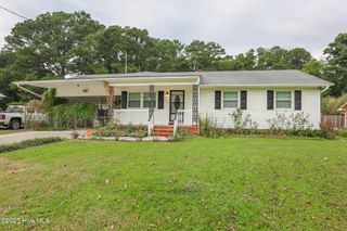 137 Cardinal Road, Jacksonville, NC 28546
