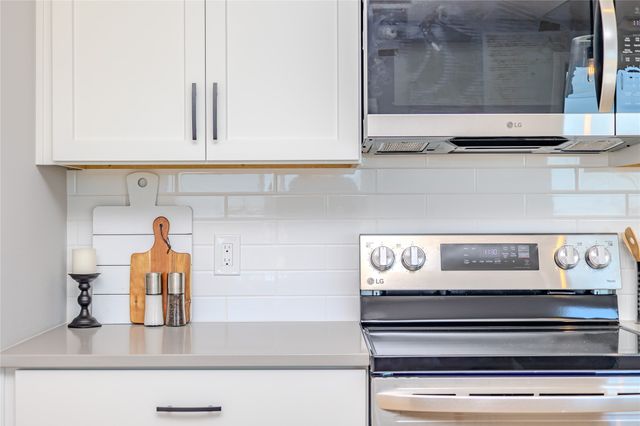 4653 177th Street, Urbandale, IA 50323