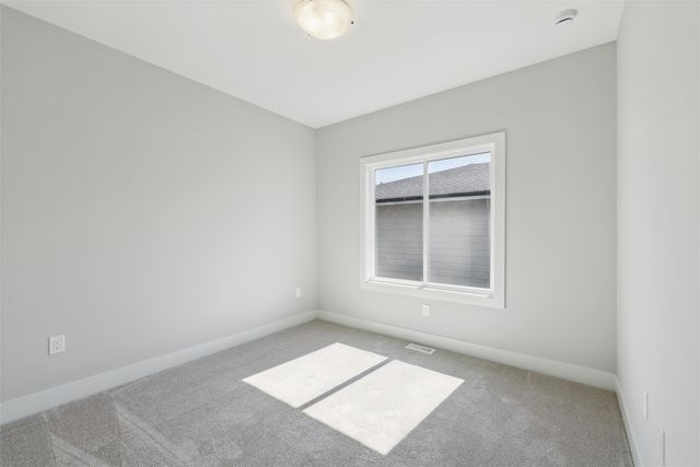 4653 177th Street, Urbandale, IA 50323