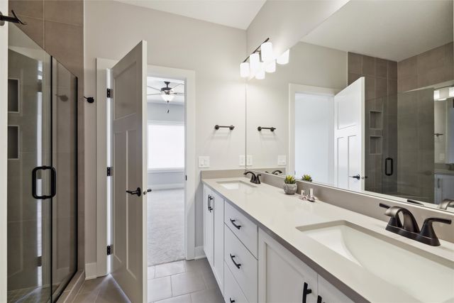 4653 177th Street, Urbandale, IA 50323